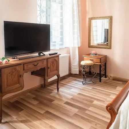 Apartman Na Cichej 5 A2