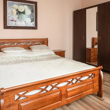 Apartment Na Cichej 5 A2 *