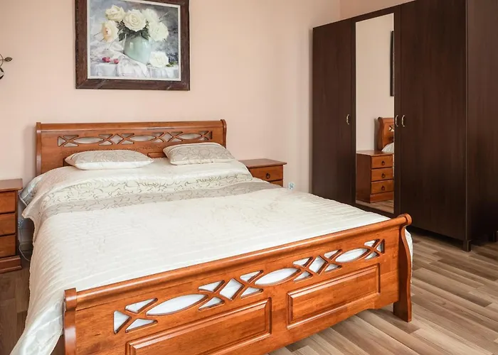 Apartment Na Cichej 5 A2 *